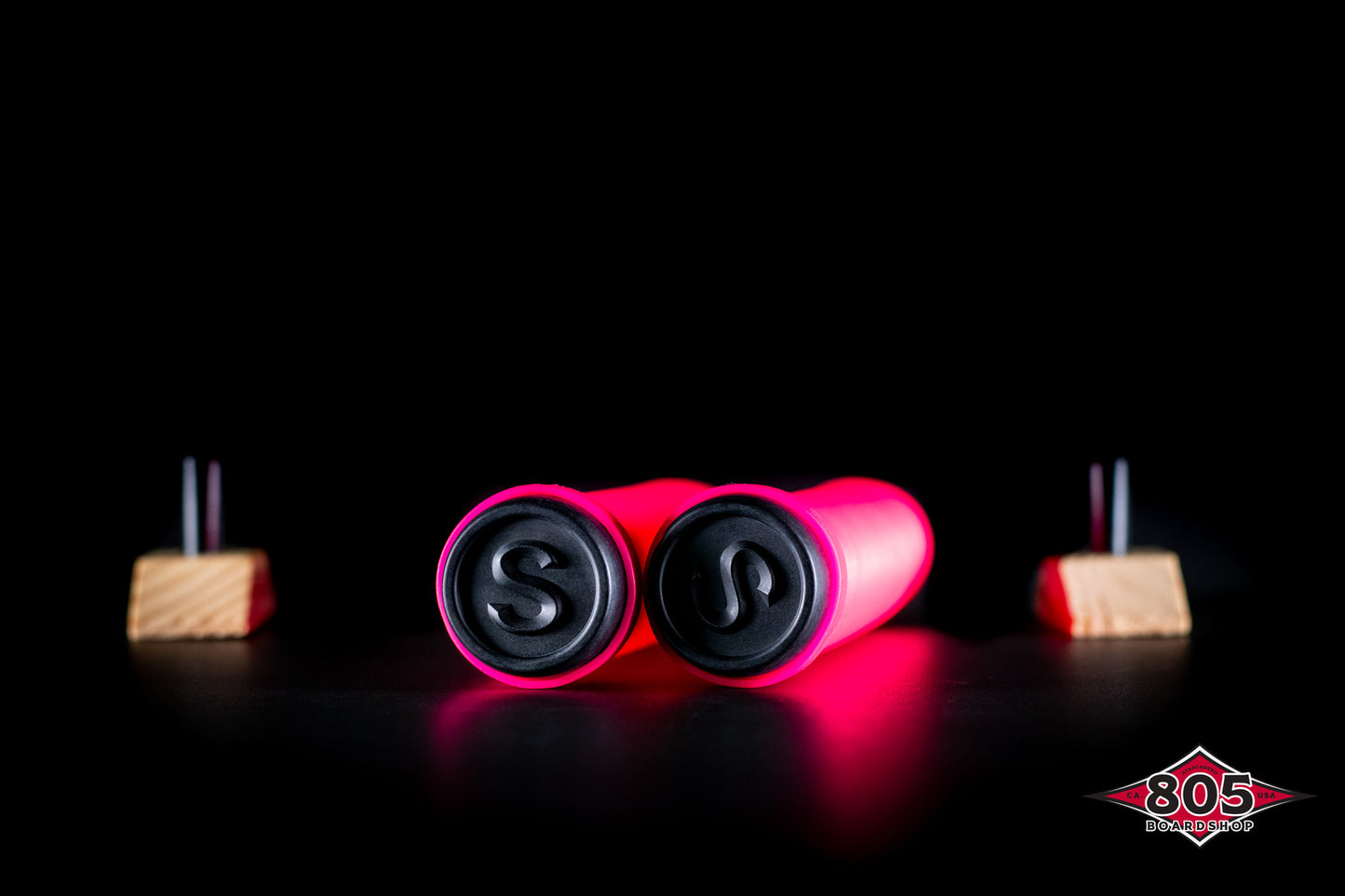 SCT USA Handle Bar Grips with SCT USA High Rebound Rubber Bar Ends Scooters/BMX/Jetski Pink Blend