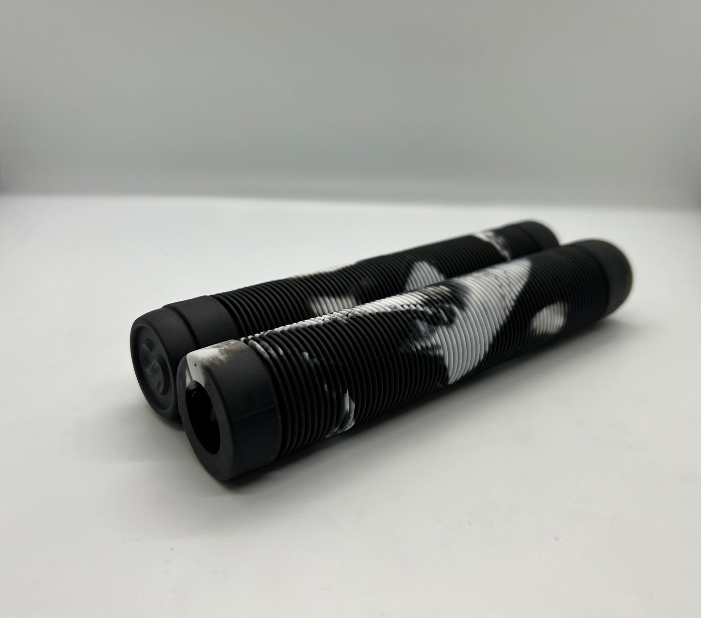 SCT USA Twisted Scooter Bar Grips High Rebound Rubber Bar Ends -Soft 160 mm Long