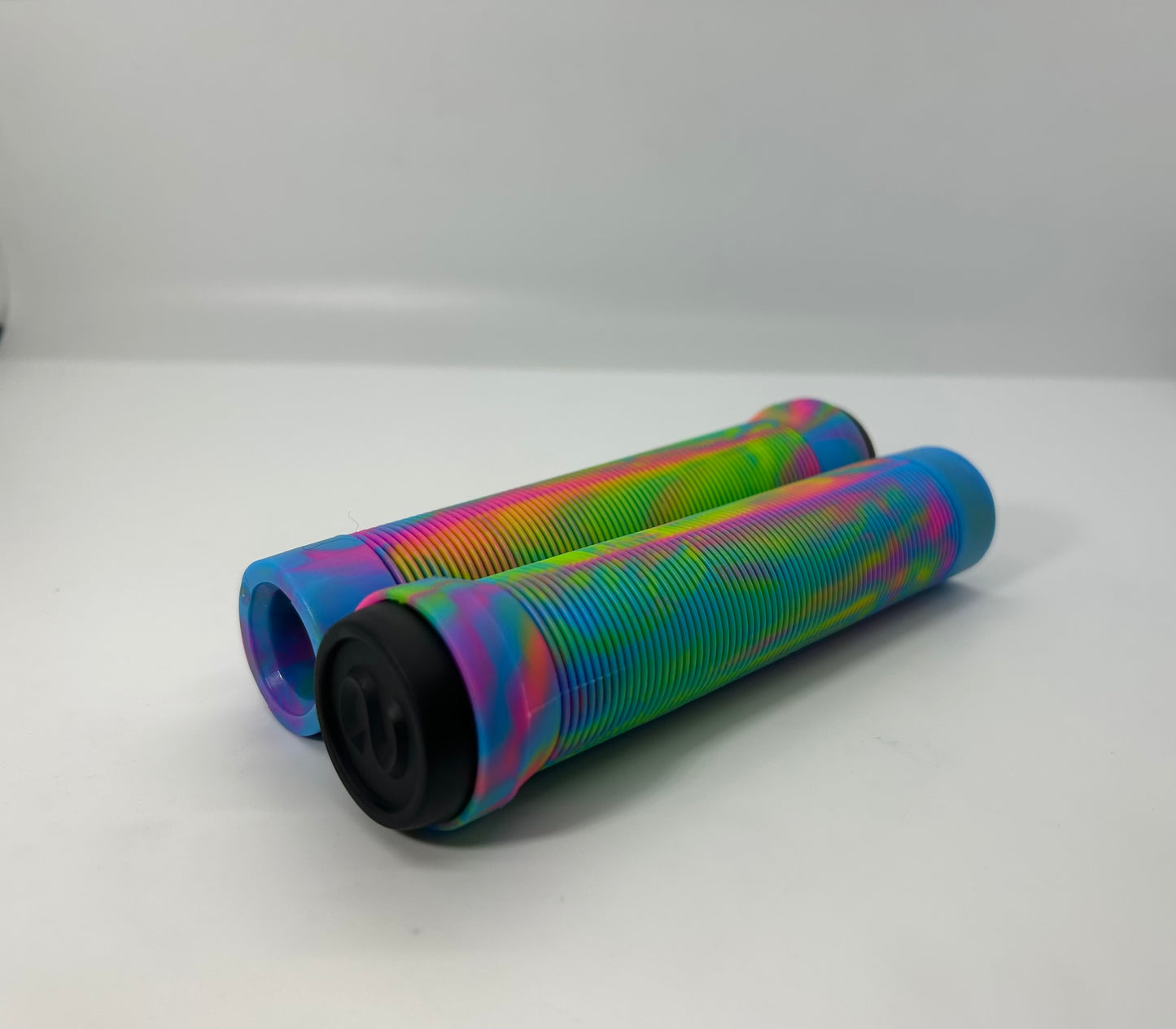 SCT USA Handle Bar Grips with SCT USA High Rebound Rubber Bar Ends Scooters/BMX/Jetski