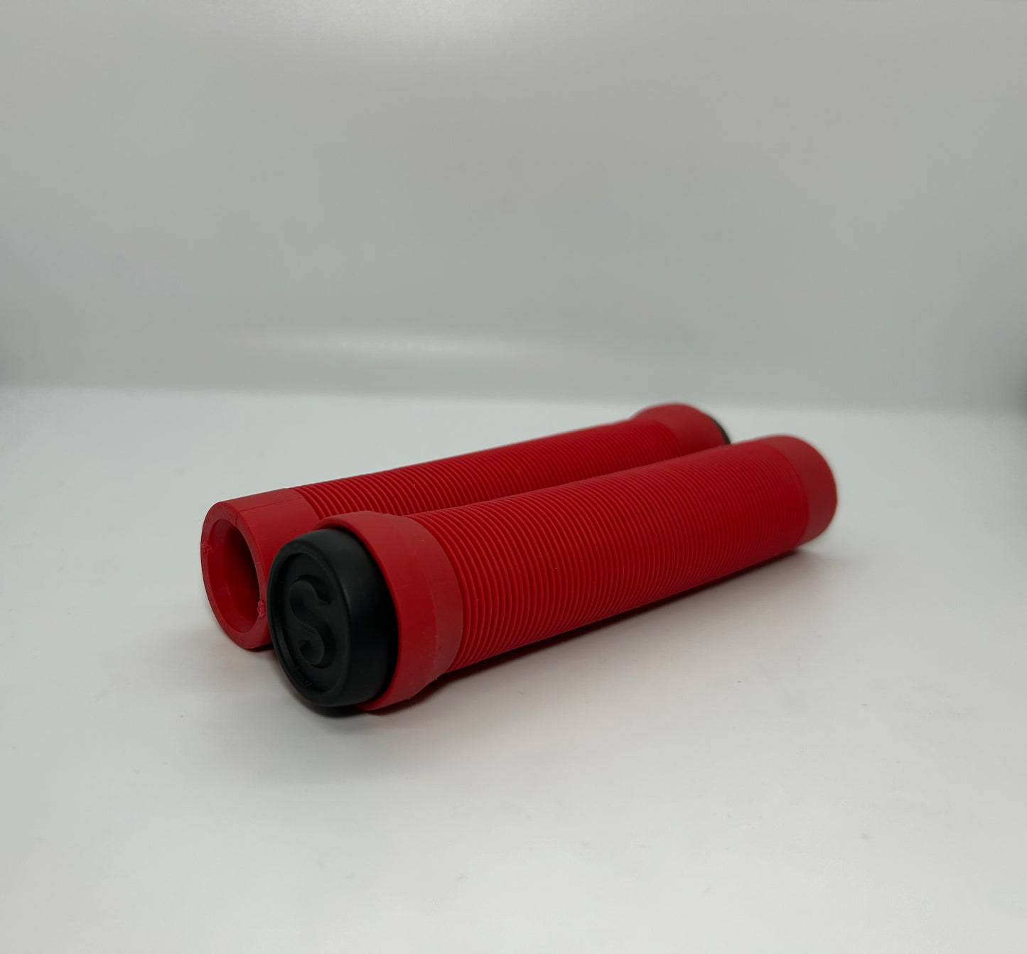 SCT USA Handle Bar Grips with SCT USA High Rebound Rubber Bar Ends Scooters/BMX/Jetski