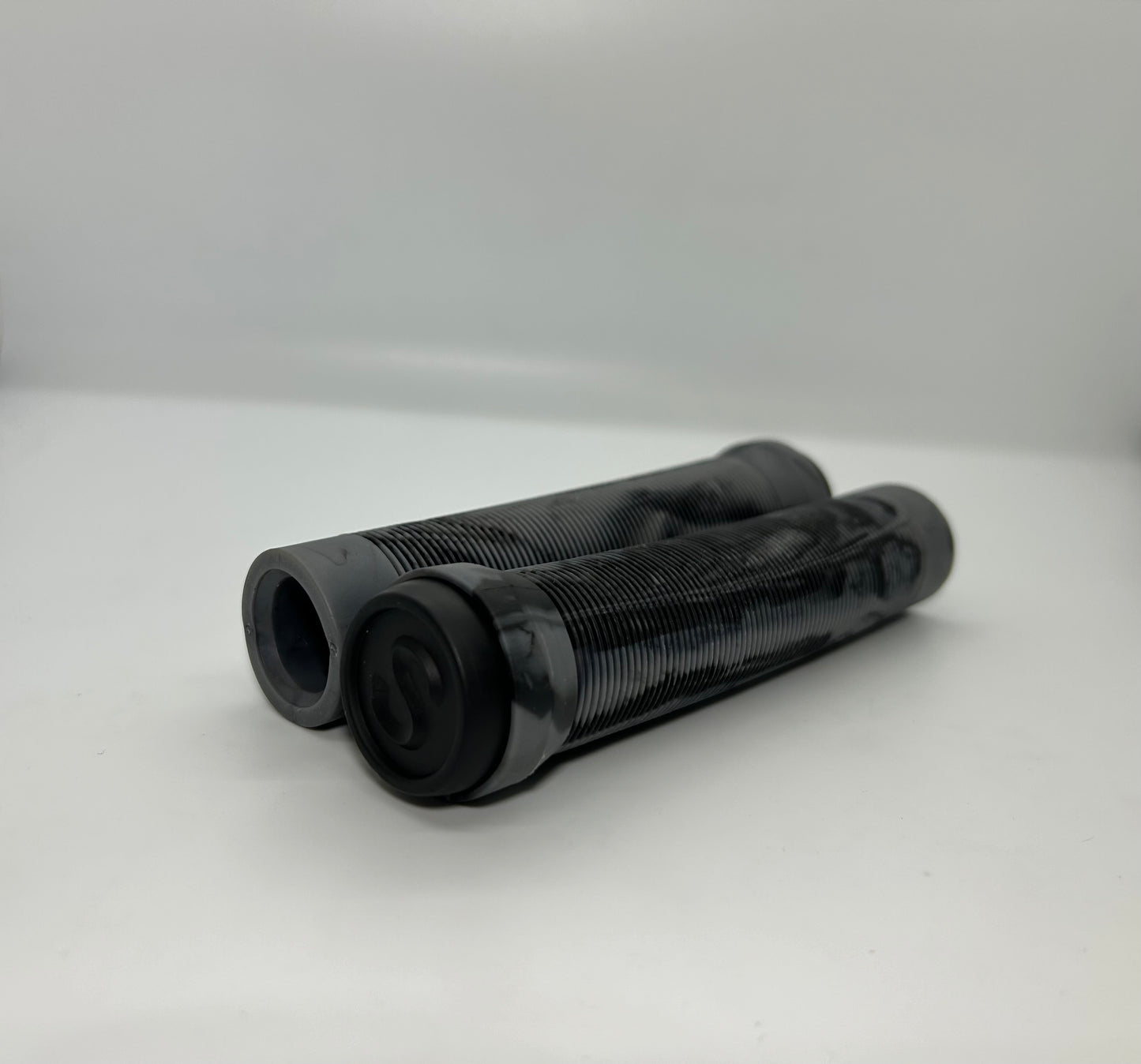 SCT USA Handle Bar Grips with SCT USA High Rebound Rubber Bar Ends Scooters/BMX/Jetski