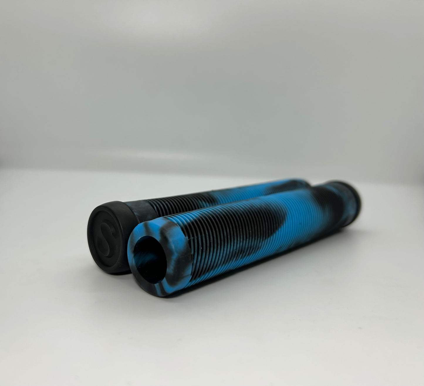 SCT USA Twisted Scooter Bar Grips High Rebound Rubber Bar Ends -Soft 160 mm Long