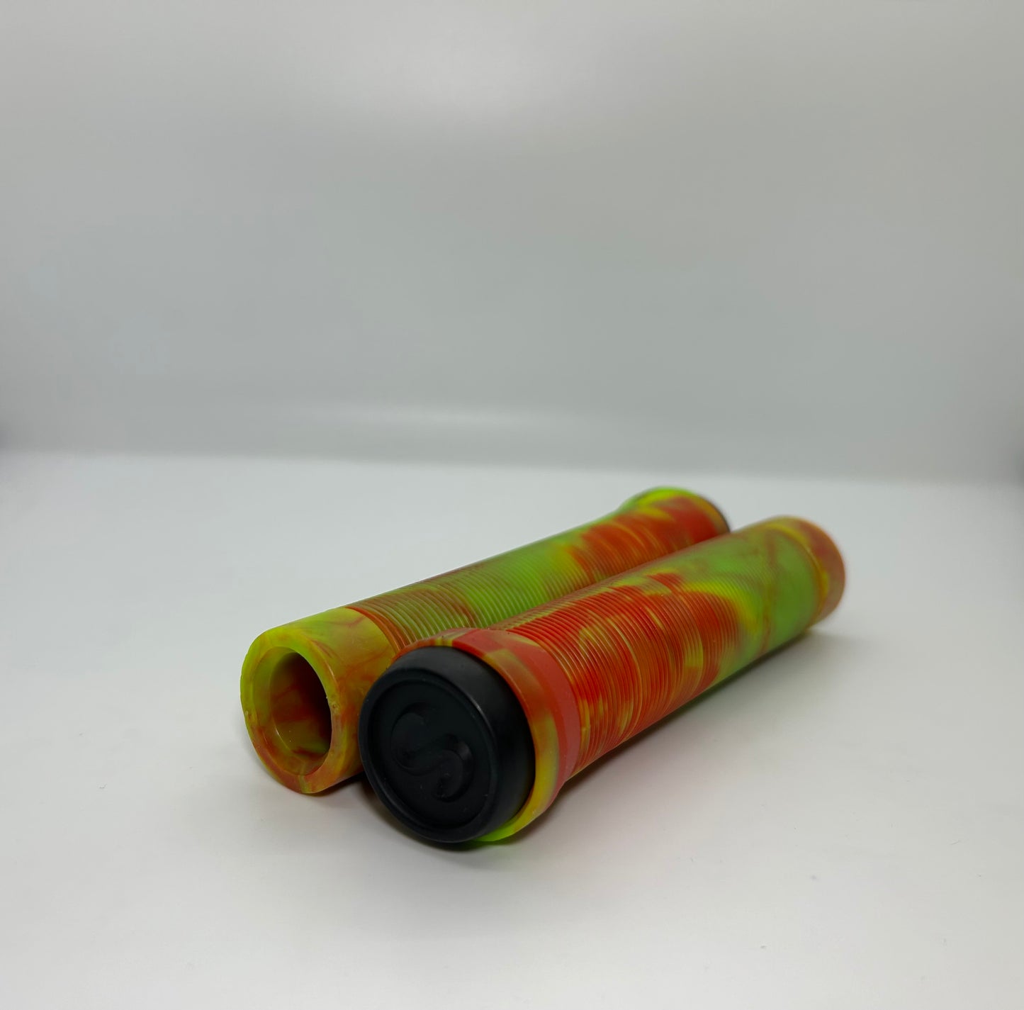 SCT USA Handle Bar Grips with SCT USA High Rebound Rubber Bar Ends Scooters/BMX/Jetski